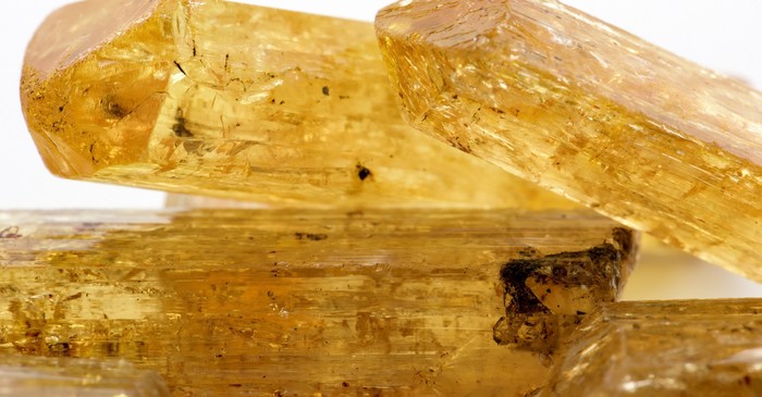 Identifying the rarity of imperial topaz