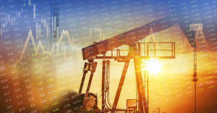 Geopolitical factors and restrictions on imports influence the oil price 